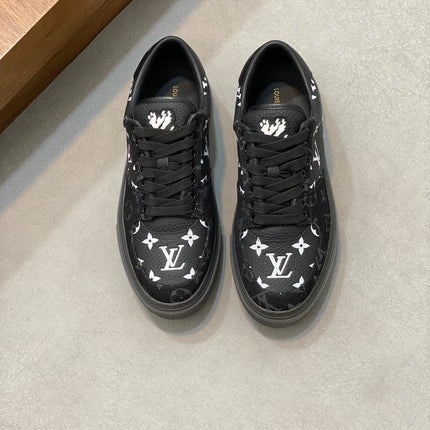 LV MONOGRAM BLACK SNEAKERS