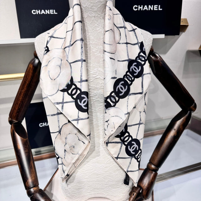 CHANEL 25S SCARF 90 IN CASHMERE SILK 737219