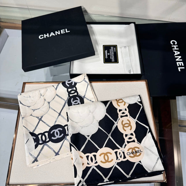 CHANEL 25S SCARF 90 IN CASHMERE SILK 737220