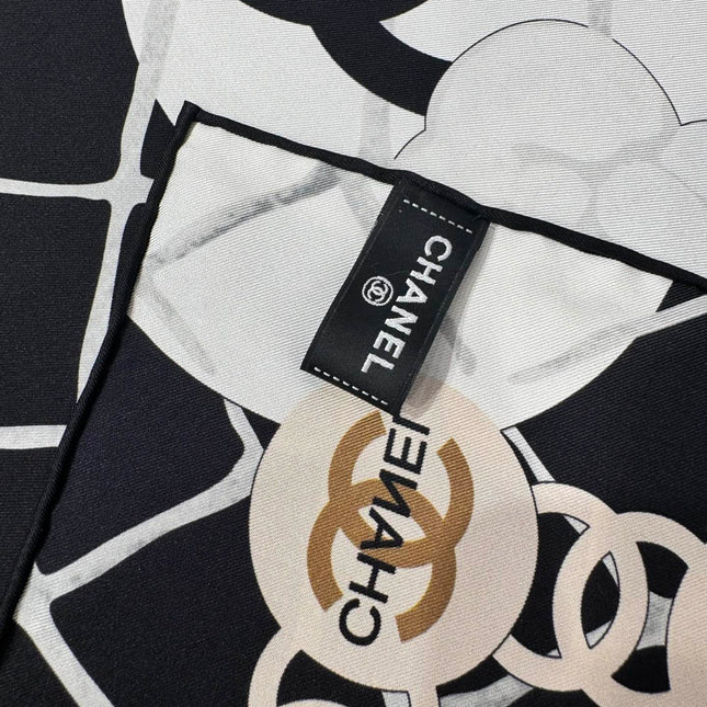 CHANEL 25S SCARF 90 IN CASHMERE SILK 737220