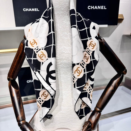 CHANEL 25S SCARF 90 IN CASHMERE SILK 737220