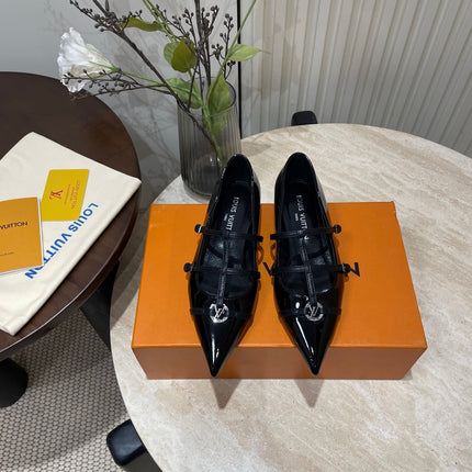 POINTED-TOE TRIPLE-STRAP BALLET FLAT IN BLACK PATENT CALFSKIN