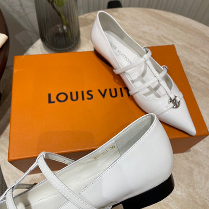POINTED-TOE TRIPLE-STRAP BALLET FLAT IN WHITE PATENT CALFSKIN
