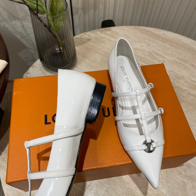 POINTED-TOE TRIPLE-STRAP BALLET FLAT IN WHITE PATENT CALFSKIN