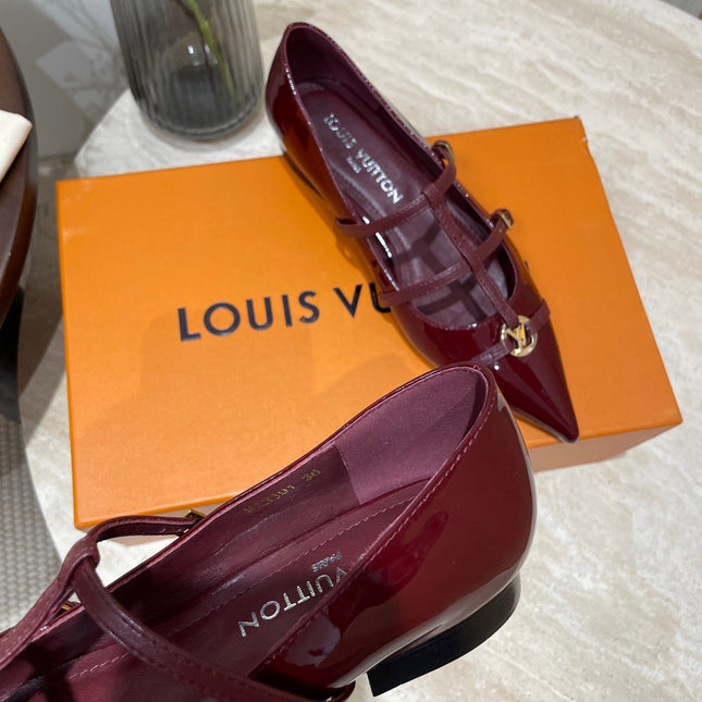 POINTED-TOE TRIPLE-STRAP BALLET FLAT IN BURGUNDY RED PATENT CALFSKIN