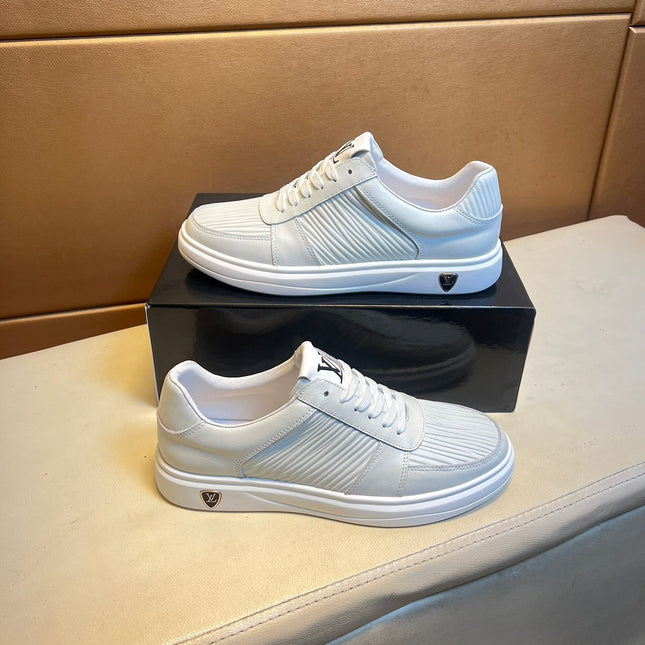 LV SNEAKERS IN WHITE CALFSKIN AND SUEDE
