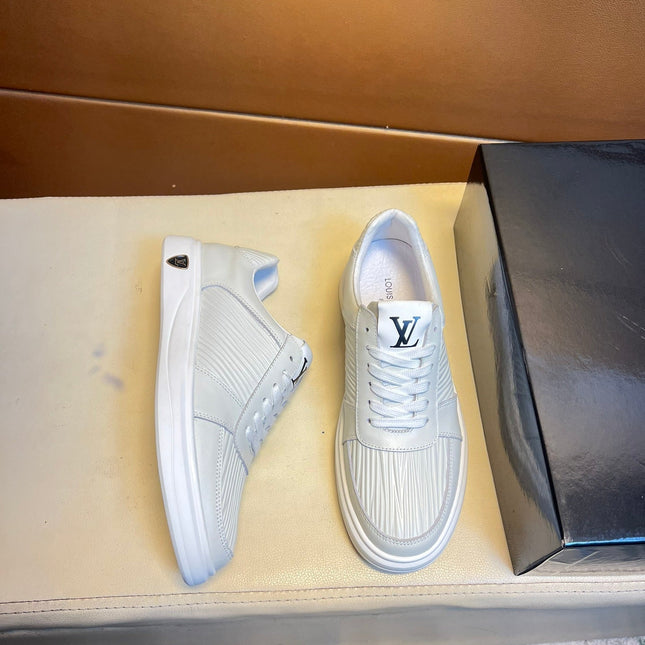 LV SNEAKERS IN WHITE CALFSKIN AND SUEDE