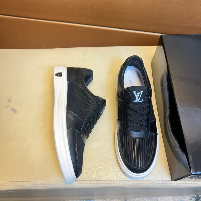 LV SNEAKERS IN BLACK CALFSKIN AND SUEDE
