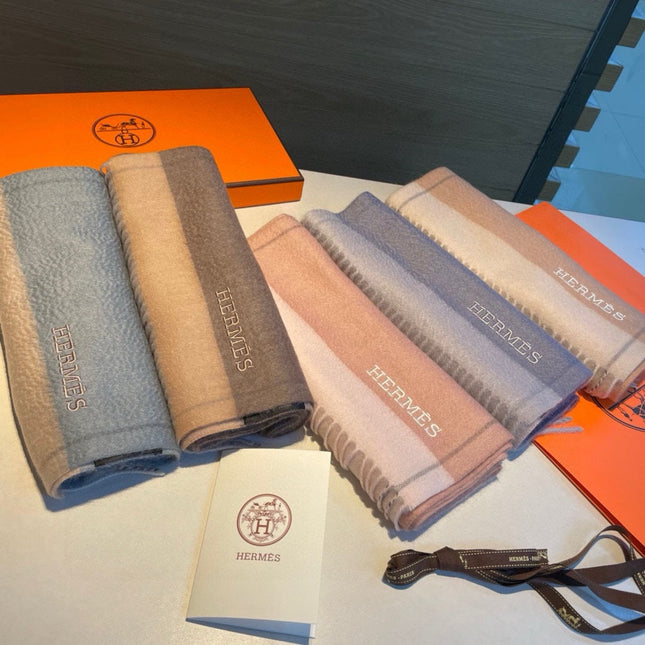 SCARF 180 CM IN POWDER BLUE CASHMERE 366045