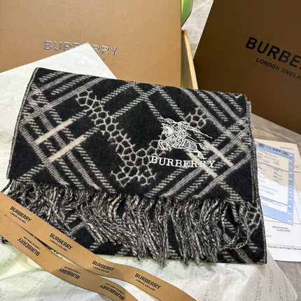 CLASSIC CHECK SCARF 168 CM IN BLACK CASHMERE 396320