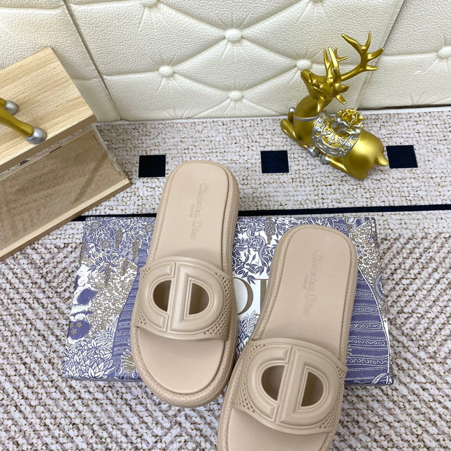 DIOR FLAT SLIDES 25S IN BEIGE TPU