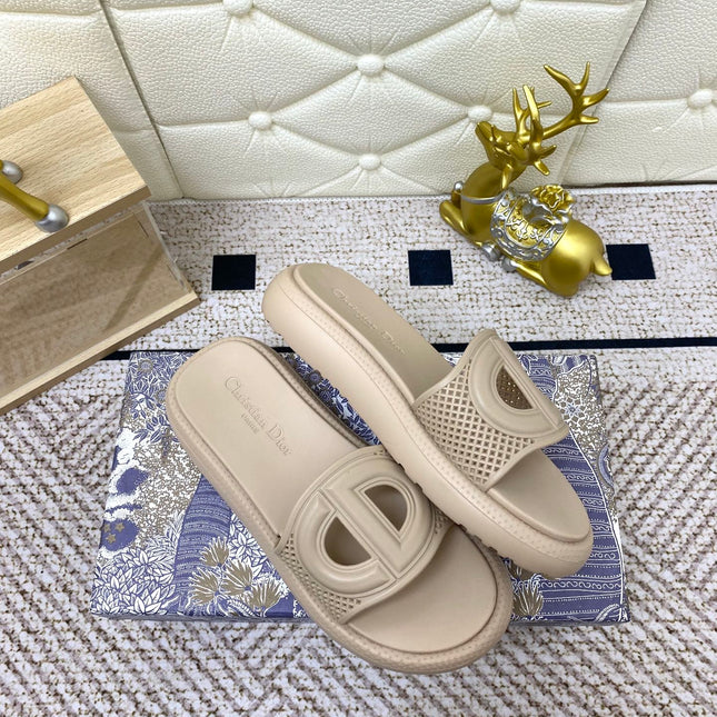 DIOR FLAT SLIDES 25S IN BEIGE TPU
