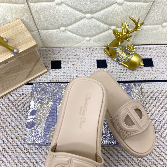 DIOR FLAT SLIDES 25S IN BEIGE TPU