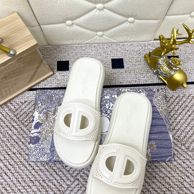 DIOR FLAT SLIDES 25S IN WHITE TPU