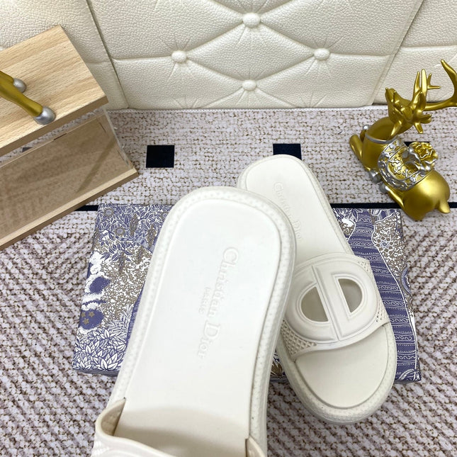 DIOR FLAT SLIDES 25S IN WHITE TPU