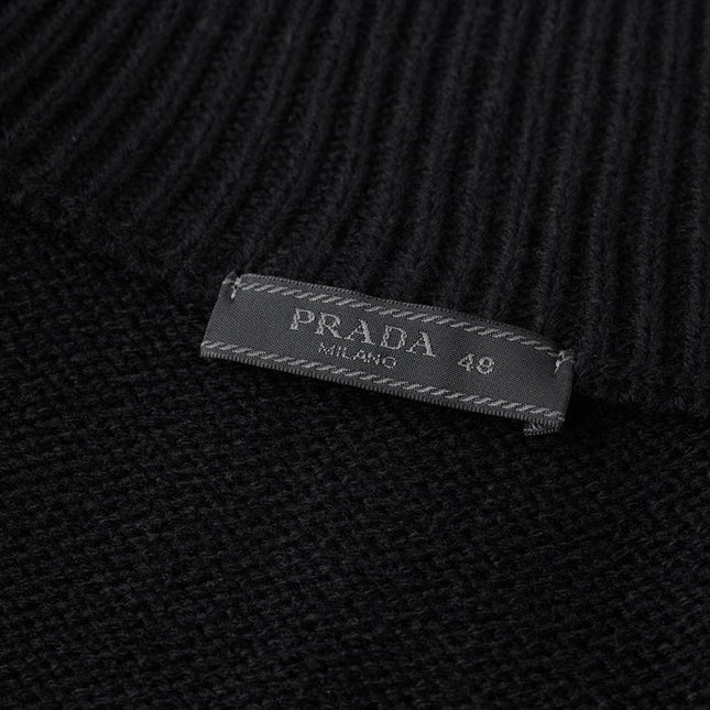 PRADA ZIP-UP KNIT CARDIGAN STYLE 142