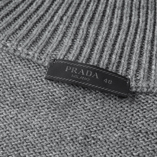 PRADA ZIP-UP KNIT CARDIGAN STYLE 143