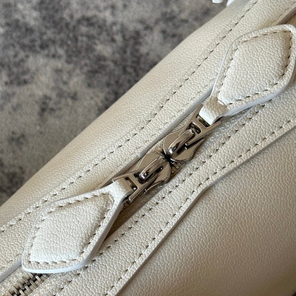 LE TECKEL SMALL BAG 27 IN WHITE GOATSKIN