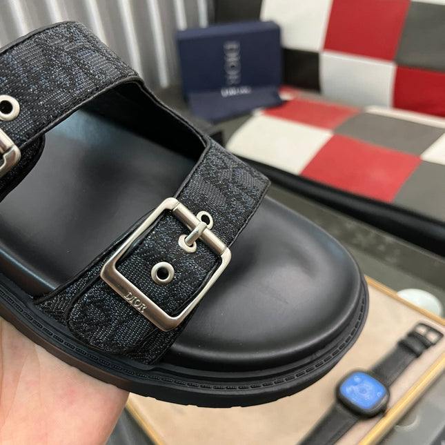 CD AQUA BUCKLE SANDAL BLACK JACQUARD