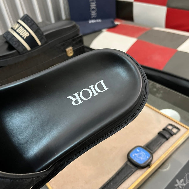 CD SLIDE LETTER SLIPPER BLACK CALFSKIN