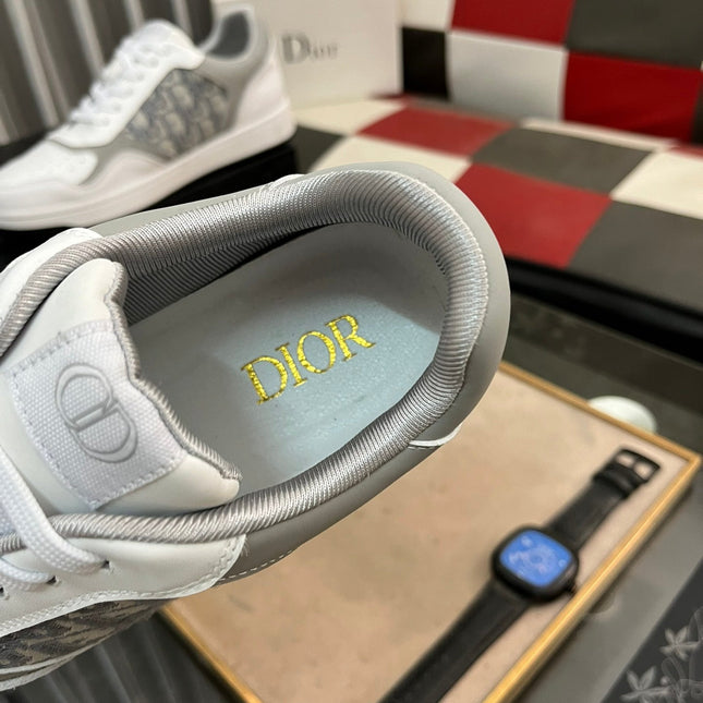CD B27 LOW-TOP SNEAKER WHITE AND GRAY CALFSKIN