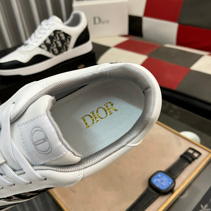 CD B27 LOW-TOP SNEAKER BLACK AND WHITE CALFSKIN