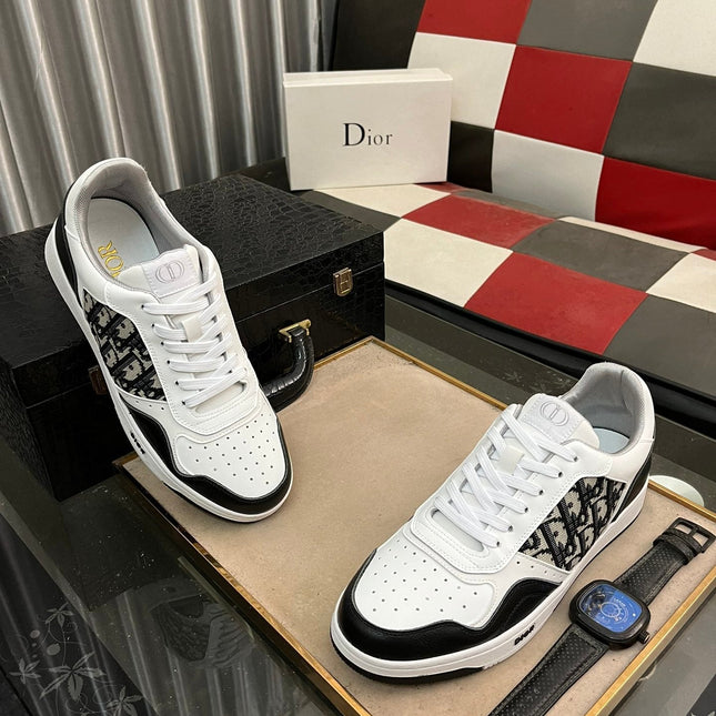 CD B27 LOW-TOP SNEAKER BLACK AND WHITE CALFSKIN