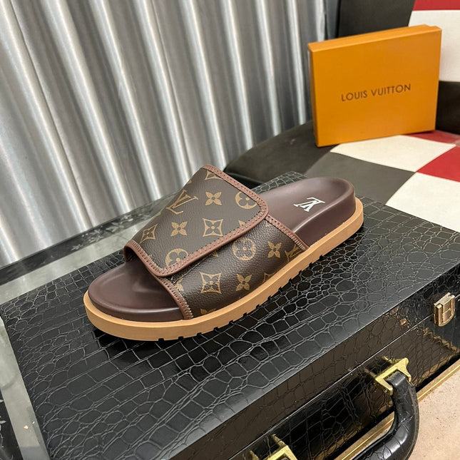 WATERFRONT MULE IN CHOCOLATE BROWN MONOGRAM RUBBER