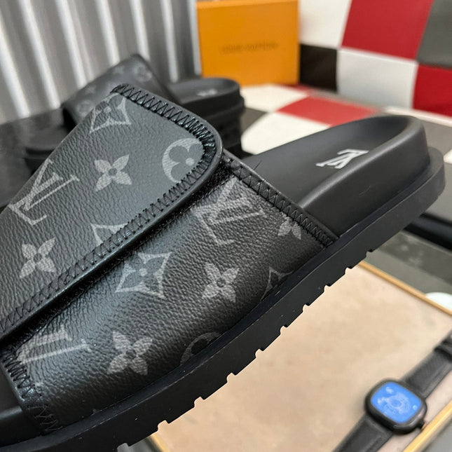 WATERFRONT MULE IN BLACK MONOGRAM RUBBER