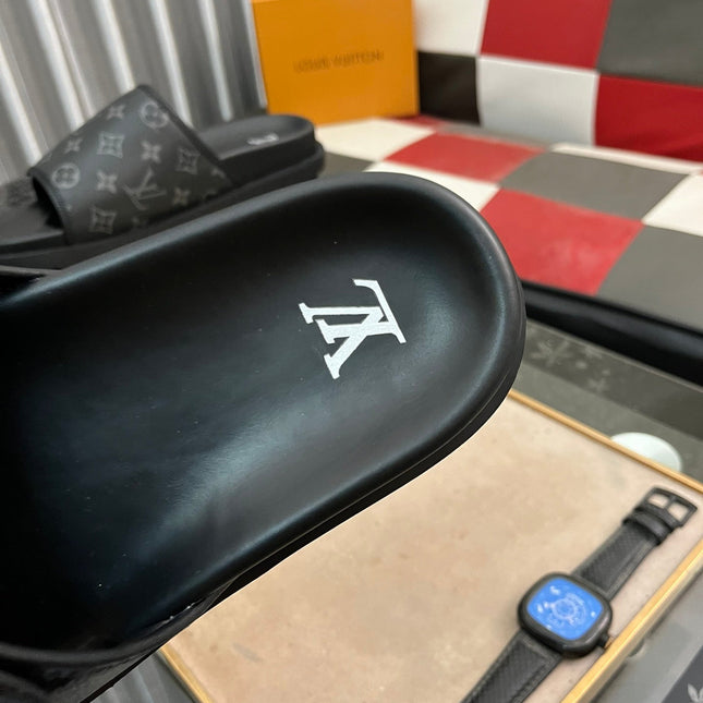 WATERFRONT MULE IN BLACK MONOGRAM RUBBER