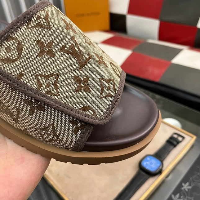 MIAMI MULE IN PEANUT BROWN MONOGRAM JACQUARD