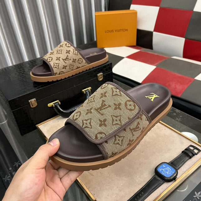 MIAMI MULE IN PEANUT BROWN MONOGRAM JACQUARD