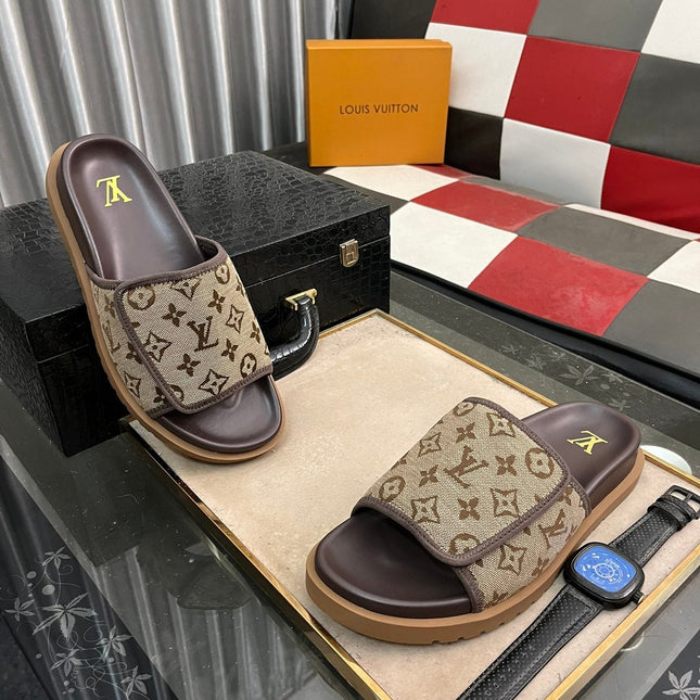 MIAMI MULE IN PEANUT BROWN MONOGRAM JACQUARD