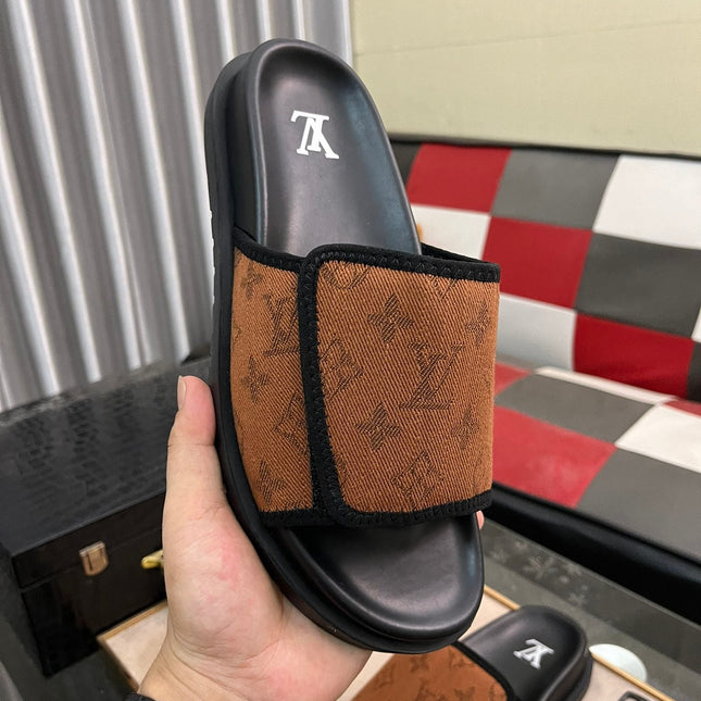 MIAMI MULE IN RUSSET BROWN MONOGRAM JACQUARD