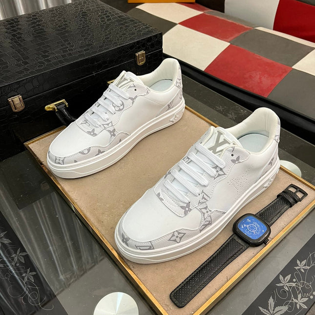 LV CLASSIC TRAINER SHOES IN WHITE MONOGRAM CALFKSIN AND SUEDE
