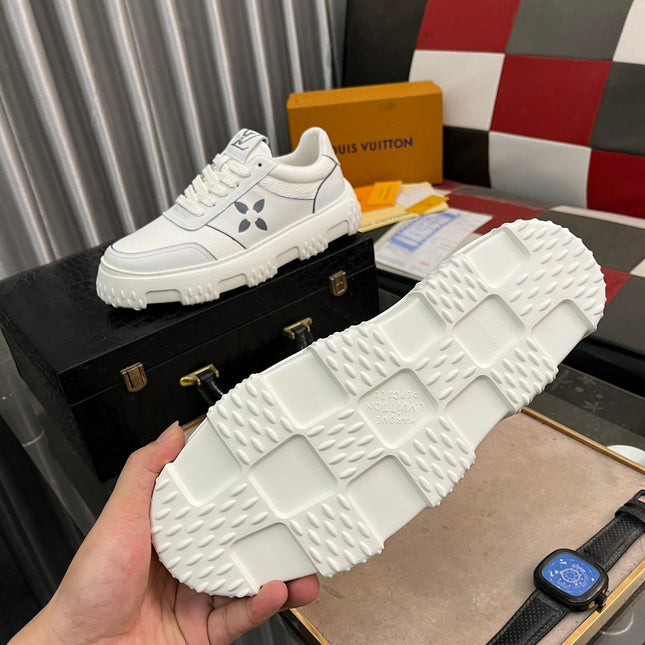 LV SNEAKER WHITE MIX GREY MONOGRAM CALFSKIN