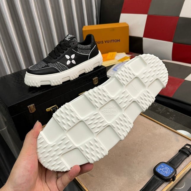 LV SNEAKER IN BLACK MONOGRAM CALFSKIN AND DENIM