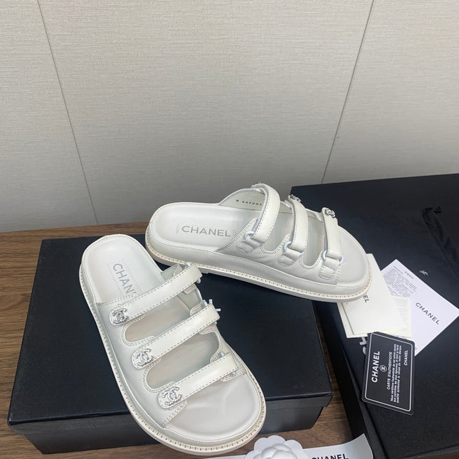 DAD SANDAL IN WHITE LAMBSKIN MULE