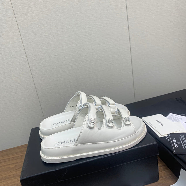 DAD SANDAL IN WHITE LAMBSKIN MULE