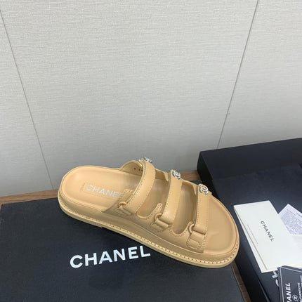 DAD SANDAL IN YELLOW CREAM LAMBSKIN MULE