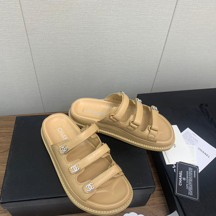 DAD SANDAL IN YELLOW CREAM LAMBSKIN MULE