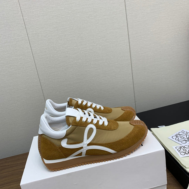 LW FLOW RUNNER SNEAKER GOLDENROD SUEDE