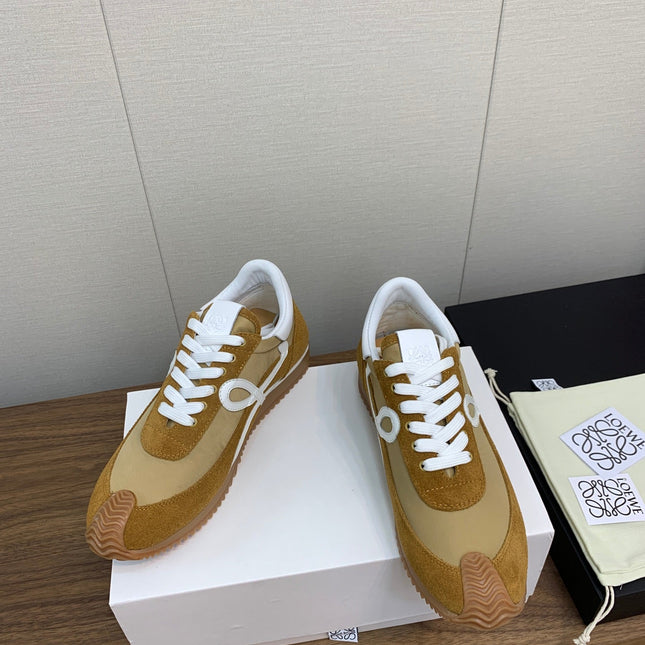 LW FLOW RUNNER SNEAKER GOLDENROD SUEDE