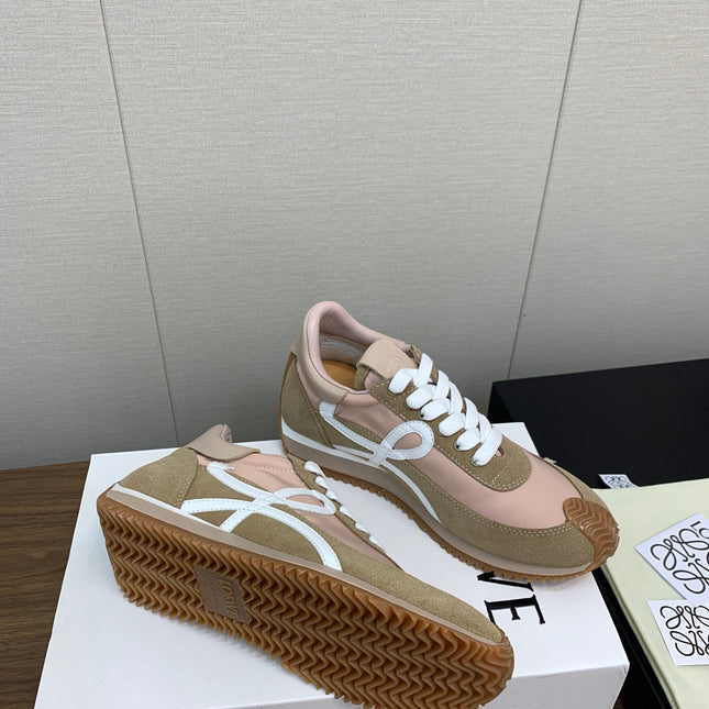 LW FLOW RUNNER SNEAKER PEANUT-PASTEL PINK SUEDE