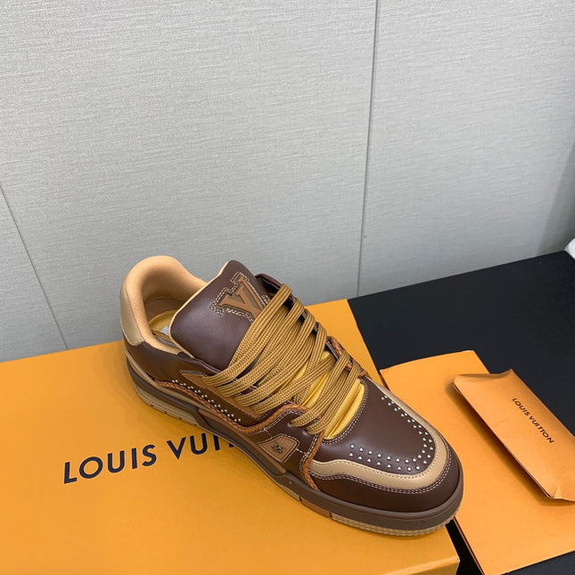 LV WOMEN'S TRAINER IN MARRON CALFSKIN