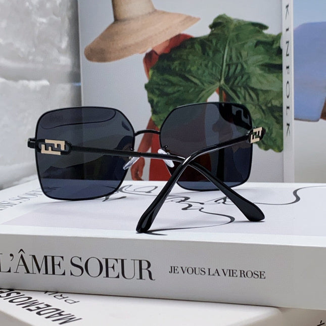 OVERSIZED BAGUETTE SQUARE FRAME SUNGLASSES 562043 IN METAL