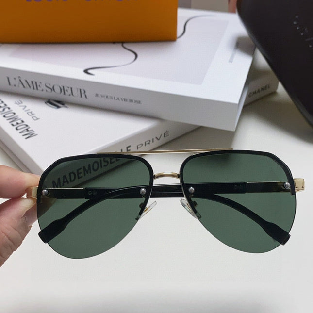 PILOT SUNGLASSES 582589 IN GOLD METAL DARK GREEN LENSES