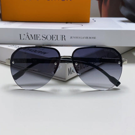 PILOT SUNGLASSES 582590 IN SILVER METAL GREY SMOKE LENSES