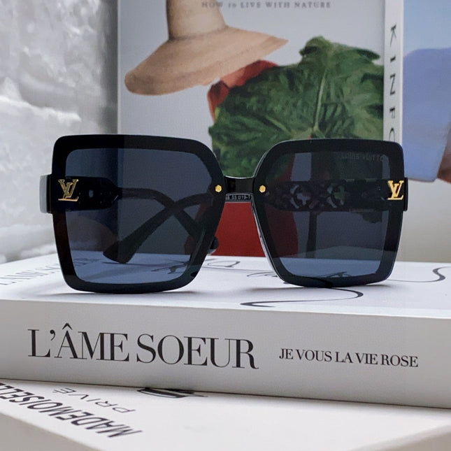 SQUARE SUNGLASS 567456 IN BLACK ACETATE EMBOSSED LOGO