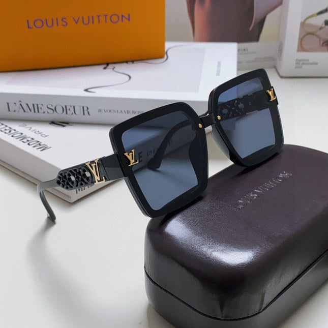 SQUARE SUNGLASS 567456 IN BLACK ACETATE EMBOSSED LOGO